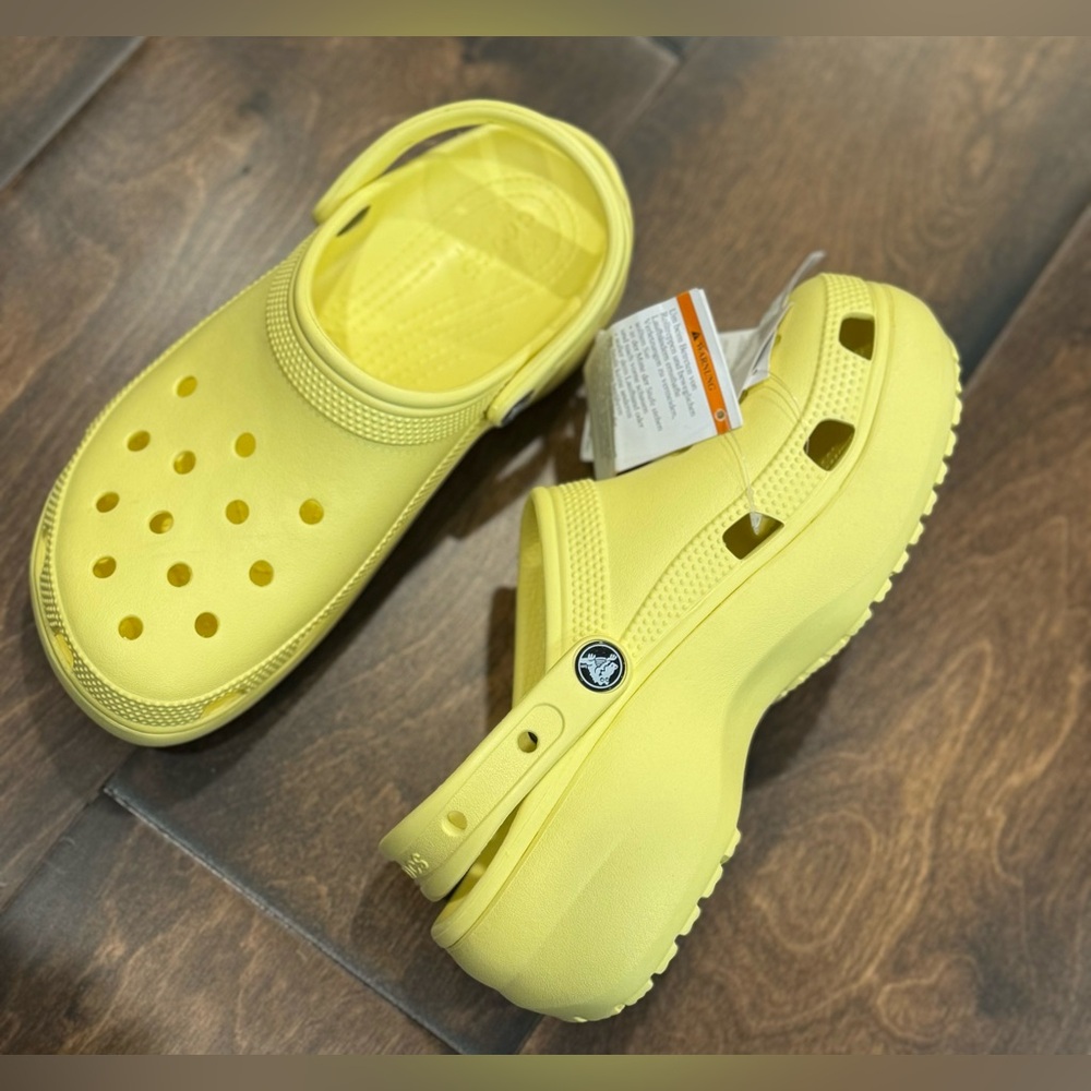 Crocs Classic Platform Clogs New- - Picture 13 of 16